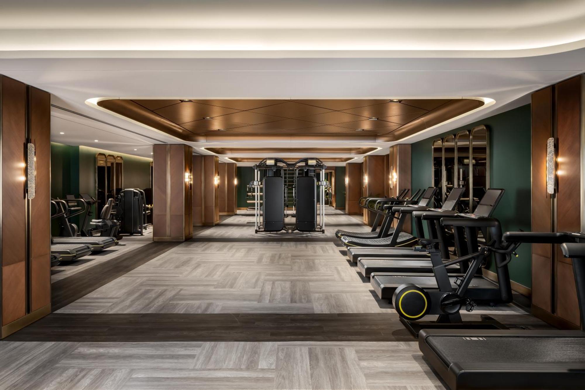 Fairmont Royal York Hotel Торонто Экстерьер фото The gym at The Hari